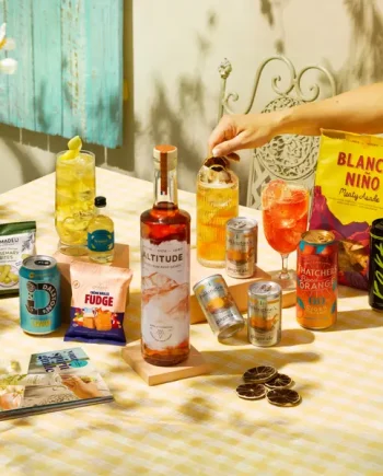 Altitude Rum Discovery Box